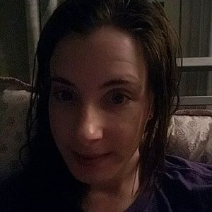 Meet your Posher, Connie